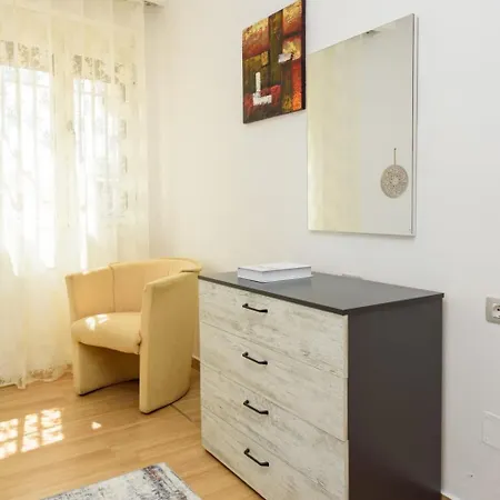 Apartment Veliu's