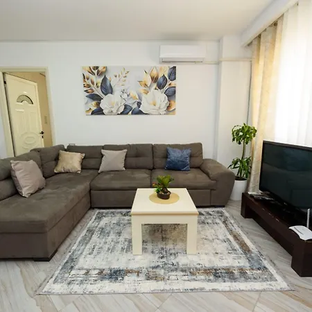 Apartment Veliu's *