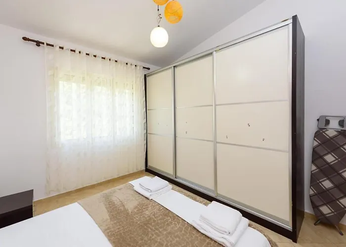 Veliu's Apartamento *